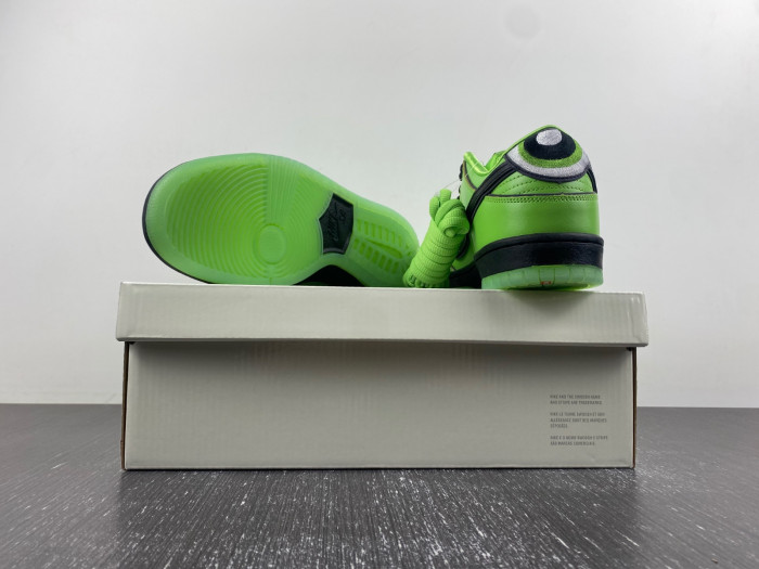 The Powerpuff Girls x Nike SB Dunk Low “Buttercup”FZ8319-300