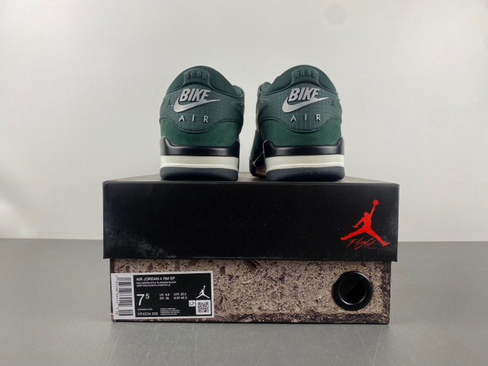 Air Jordan 4 RM SP Nigel Sylvester Grandma