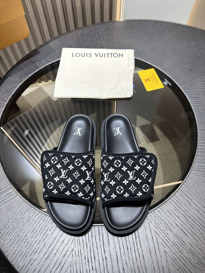 L0VT SANDAL