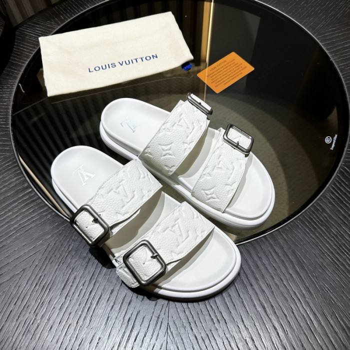 L0VT SANDAL