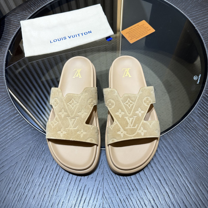 L0VT SANDAL