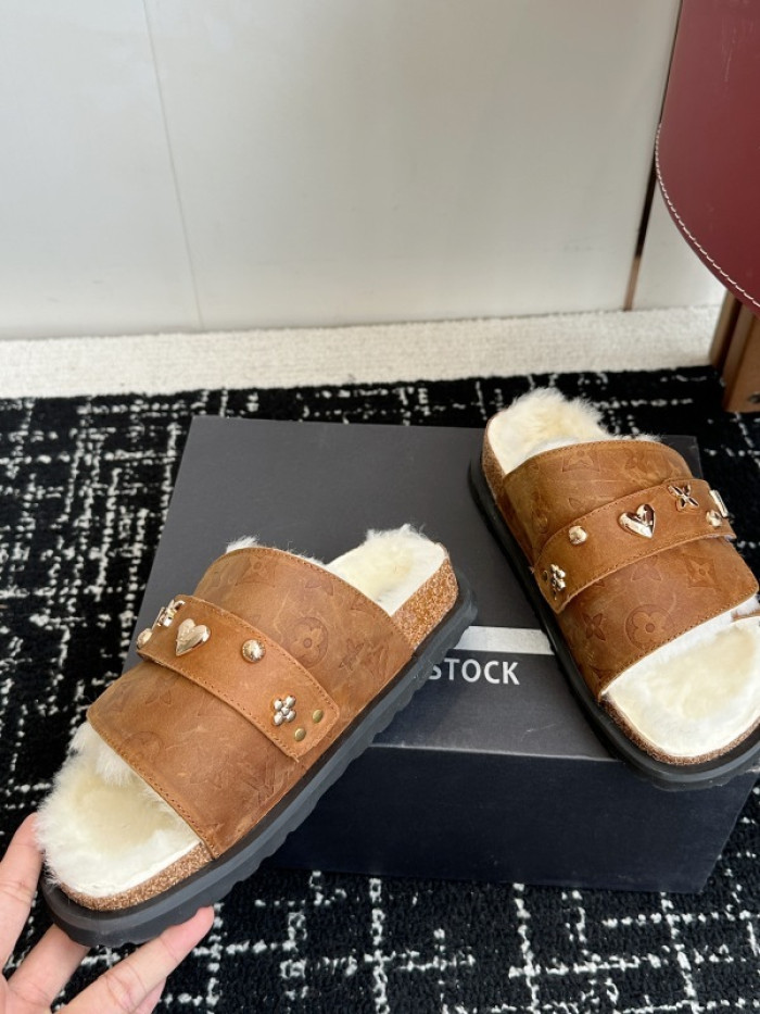 L0VT SANDAL