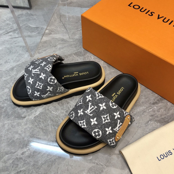 L0VT SANDAL