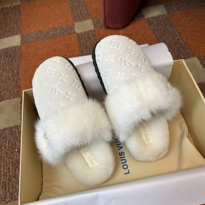 L0VT SANDAL