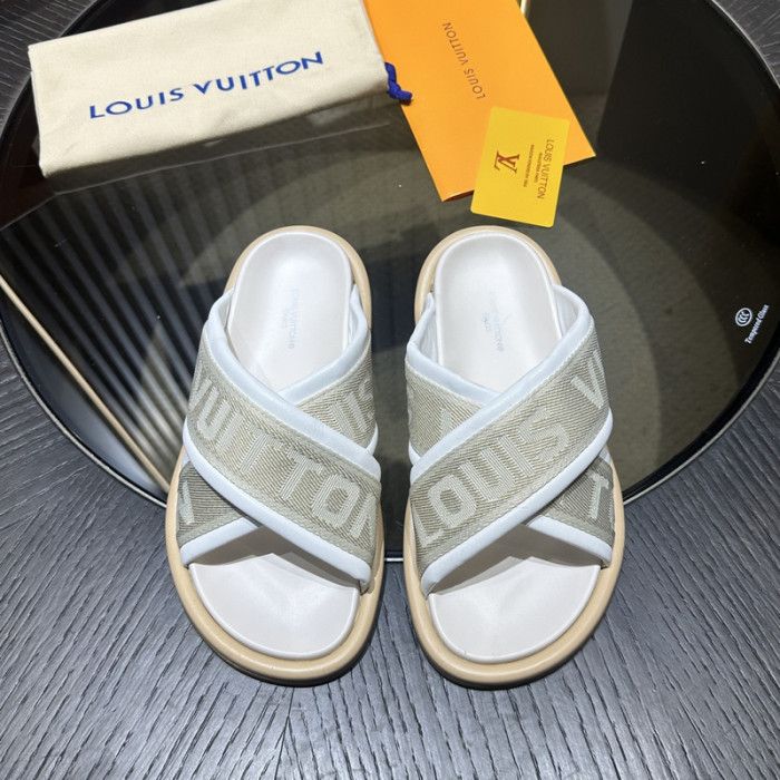 L0VT SANDAL