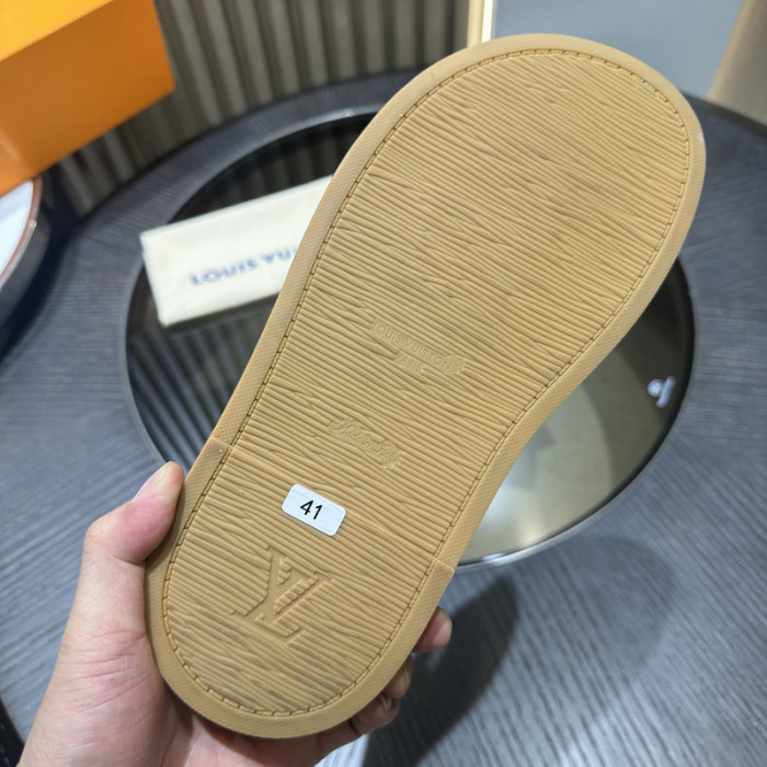 L0VT SANDAL