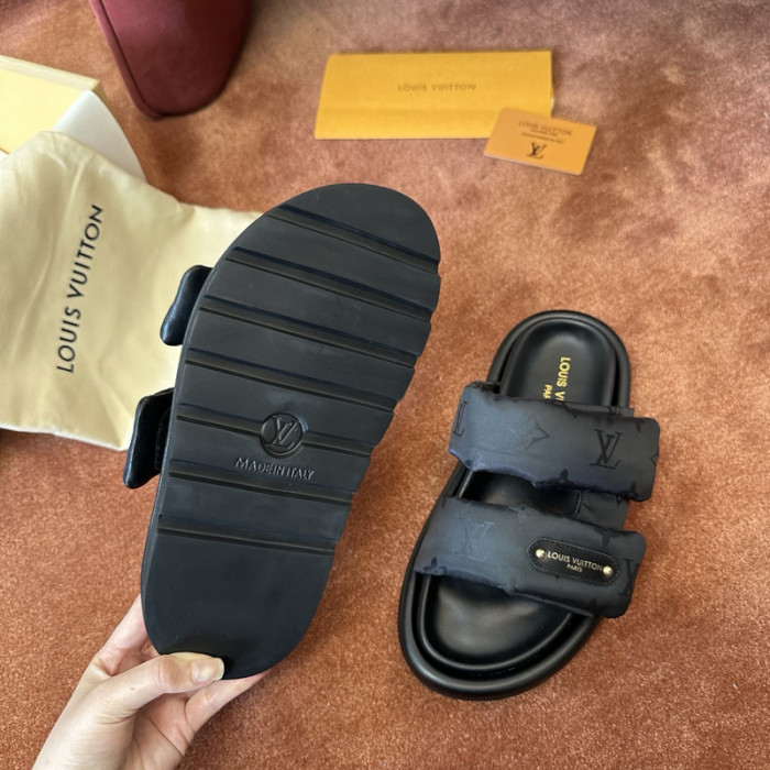 L0VT SANDAL