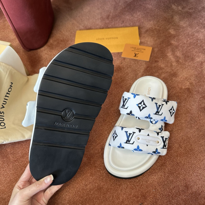 L0VT SANDAL