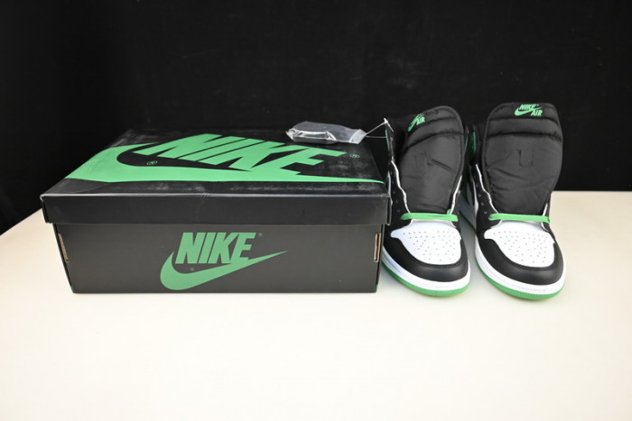 Air Jordan 1 High OG "Lucky Green" DZ5485-031