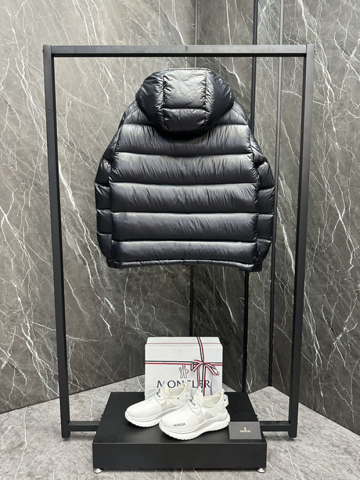 M0*C1ER DOWN JACKET