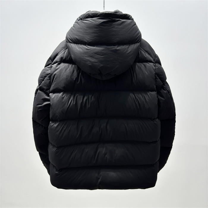 M0*C1ER DOWN JACKET