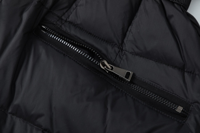 M0*C1ER DOWN JACKET