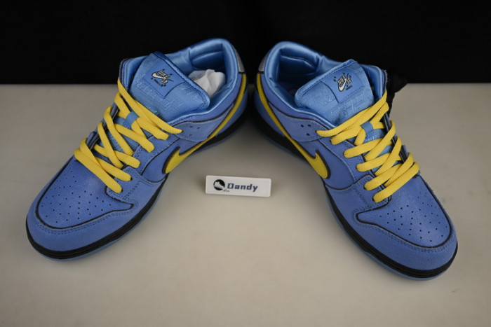 The Powerpuff Girls x Nike SB Dunk Low “Bubbles” fz8320-400
