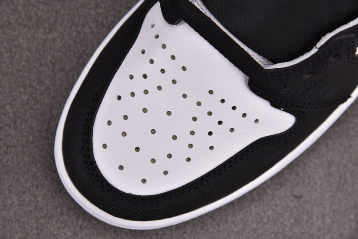 Jordan 1 Retro High OG Bleached Coral 555088-1088