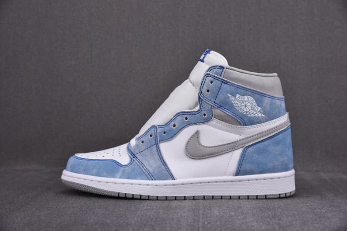 Air Jordan 1 High OG Hyper Royal  555088-402